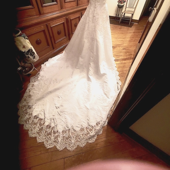 New with tags, Wedding Gown David’s Bridal, bustle was added. - Picture 2 of 9
